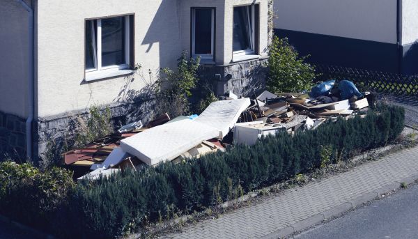 Yard Junk Removal in Frankfort