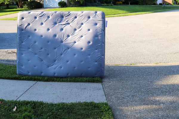 Mattress Removal Service in Frankfort
