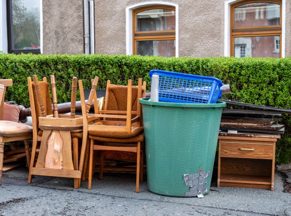 Chair Disposal Service in Frankfort
