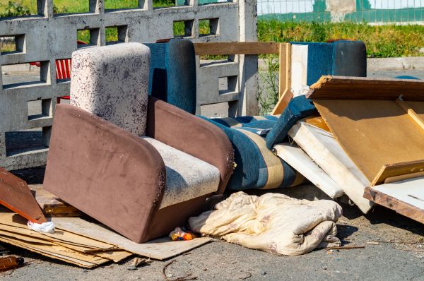 Outdoor Furniture Disposal in Frankfort